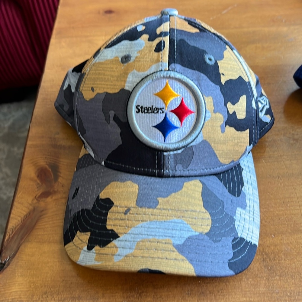 New Era Pittsburgh Steelers NFL 39Thirty Hat Cap Small medium